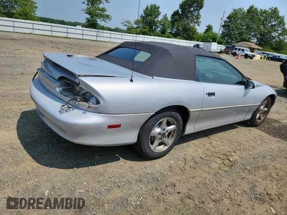 1997 Chevrolet Camaro с VIN 2G1FP32K0V2147858, выставлен на аукционе Copart как лот 67469775 с пробегом 185 170 миль миль и Списание • Salvage title. История ставок и продаж доступна на DreamBid. Изображение 3.