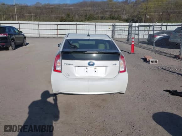 2014 Toyota Prius Four z VIN JTDKN3DUXE1748684, wystawiony jako IAAI lot #42051611 z przebiegiem 204 556 mil mil oraz . Historia ofert i sprzedaży dostępna na DreamBid. Obrazek 15.