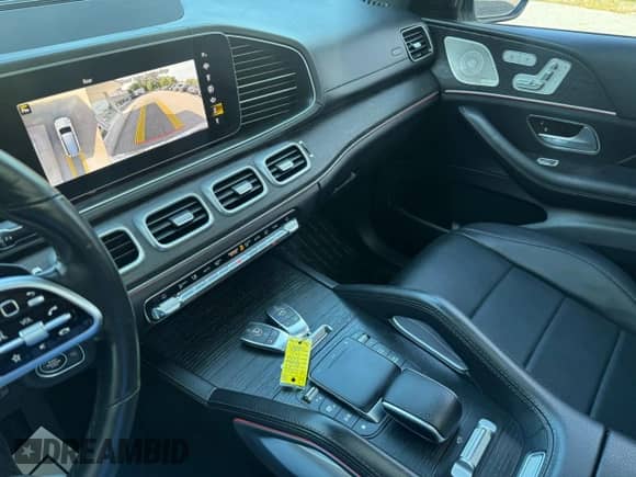 2022 Mercedes-Benz GLS 450 z VIN 4JGFF5KE5NA799947, wystawiony jako Copart lot #80578505 z przebiegiem 133 909 mil mil oraz Czysty tytuł • Clean title. Historia ofert i sprzedaży dostępna na DreamBid. Obrazek 13.