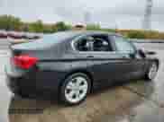 2017 BMW 3 Series 330i xDrive z VIN WBA8D9C37HA012411, wystawiony jako Copart lot #82086245 z przebiegiem 49 023 mil mil oraz Szkoda całkowita • Salvage title. Historia ofert i sprzedaży dostępna na DreamBid. Obrazek 3.