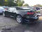 2019 Chevrolet Camaro 1LT z VIN 1G1FB3DS7K0116843, wystawiony jako IAAI lot #43158590 z przebiegiem 135 841 mil mil oraz . Historia ofert i sprzedaży dostępna na DreamBid. Obrazek 3.