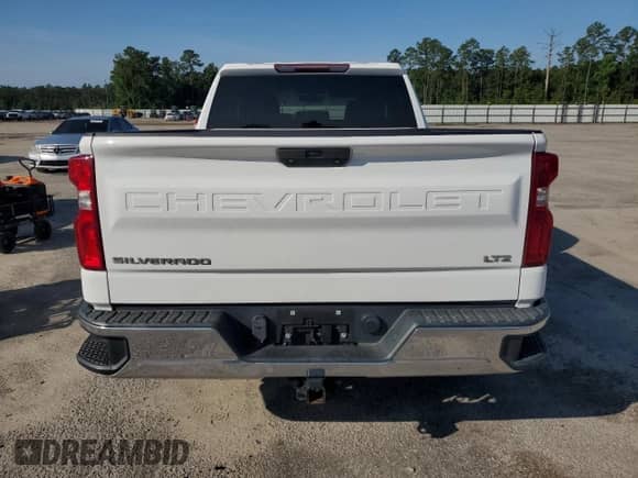 2019 Chevrolet Silverado 1500 with VIN 1GCRWEED1KZ325219, listed as a Copart auction lot 59885885 with 114,371 mi miles and Salvage title. Bid and sale history available at DreamBid. Image 6.