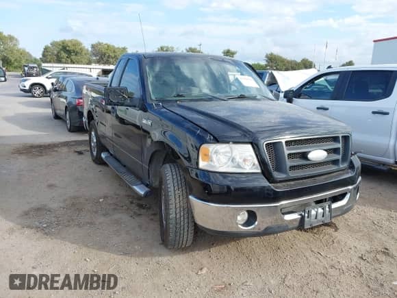 2007 Ford F-150 XL z VIN 1FTRF12267KC11289, wystawiony jako IAAI lot #43384544 z przebiegiem 123 778 mil mil oraz . Historia ofert i sprzedaży dostępna na DreamBid. Obrazek 1.