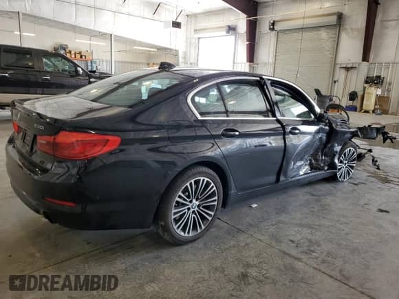 2020 BMW 5 Series 530i xDrive z VIN WBAJR7C05LCE45352, wystawiony jako Copart lot #71014495 z przebiegiem 87 651 mil mil oraz Szkoda całkowita • Salvage title. Historia ofert i sprzedaży dostępna na DreamBid. Obrazek 3.