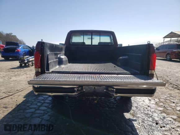 1989 Ford F-150 z VIN 1FTDF15Y6KNA22210, wystawiony jako Copart lot #44724685 z przebiegiem 50 009 mil mil oraz Szkoda całkowita • Salvage title. Historia ofert i sprzedaży dostępna na DreamBid. Obrazek 6.