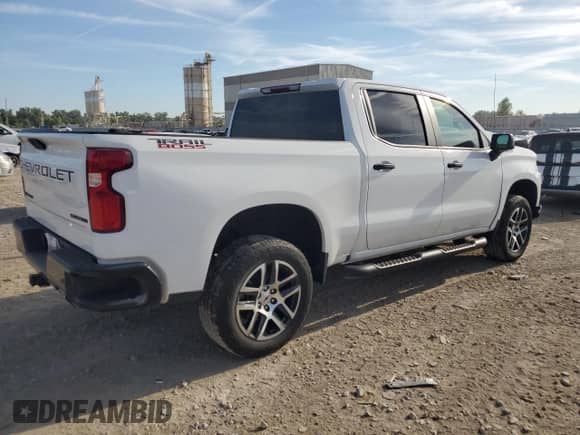 2020 Chevrolet Silverado 1500 Custom Trail Boss with VIN 3GCPYCEF7LG441016, listed as a Copart auction lot 70513895 with 69,626 mi miles and Salvage title. Bid and sale history available at DreamBid. Image 3.