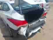 2017 Hyundai Accent SE z VIN KMHCT4AE2HU340627, wystawiony jako IAAI lot #42765503 z przebiegiem 89 841 mil mil oraz . Historia ofert i sprzedaży dostępna na DreamBid. Obrazek 13.