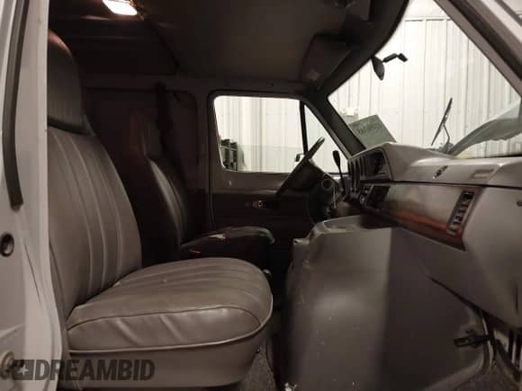 1997 Dodge Cargo with VIN 2B7HB11X4VK576954, listed as a IAAI auction lot 42450385 with 81,369 mi miles and . Bid and sale history available at DreamBid. Image 5.