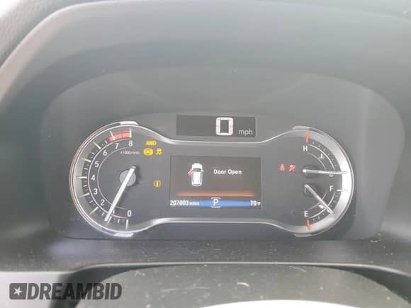 2017 Honda Pilot EX with VIN 5FNYF6H32HB058093, listed as a Copart auction lot 70226885 with 207,003 mi miles and Salvage title. Bid and sale history available at DreamBid. Image 9.