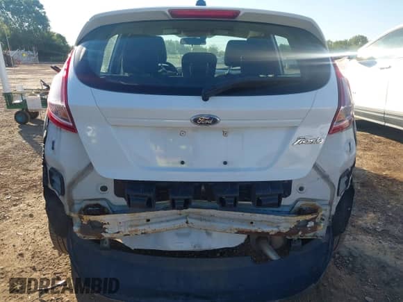 2016 Ford Fiesta S z VIN 3FADP4TJ7GM170670, wystawiony jako IAAI lot #43055408 z przebiegiem 78 580 mil mil oraz . Historia ofert i sprzedaży dostępna na DreamBid. Obrazek 6.