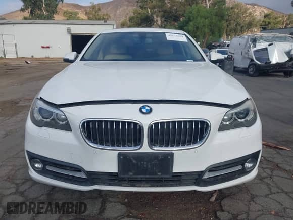 2015 BMW 5 Series 528i с VIN WBA5A5C58FD523420, выставлен на аукционе IAAI как лот 43172929 с пробегом 68 284 миль миль и . История ставок и продаж доступна на DreamBid. Изображение 13.