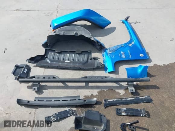 2022 Jeep Wrangler Unlimited Sahara with VIN 1C4HJXENXNW118607, listed as a IAAI auction lot 42536834 with 29,917 mi miles and . Bid and sale history available at DreamBid. Image 12.