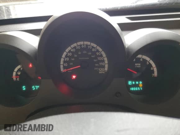 2009 Dodge Nitro SXT с VIN 1D8GU28KX9W539757, выставлен на аукционе Copart как лот 51431584 с пробегом 180 657 миль миль и На запчасти • Non repairable. История ставок и продаж доступна на DreamBid. Изображение 9.