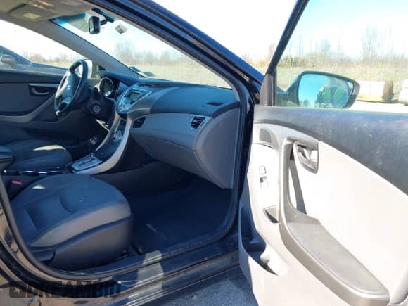 2012 Hyundai Elantra Limited с VIN 5NPDH4AE8CH107154, выставлен на аукционе IAAI как лот 43532119 с пробегом 173 112 миль миль и . История ставок и продаж доступна на DreamBid. Изображение 5.