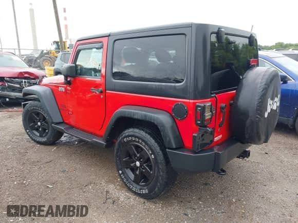 2014 Jeep Wrangler Sport with VIN 1C4AJWAG7EL269876, listed as a IAAI auction lot 42880172 with 201,646 mi miles and . Bid and sale history available at DreamBid. Image 3.