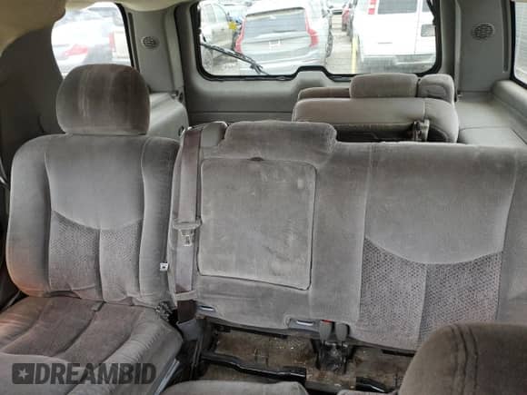 2003 Chevrolet Tahoe LS с VIN 1GNEC13V93R223932, выставлен на аукционе Copart как лот 85291365 с пробегом Не указан миль и Списание • Salvage title. История ставок и продаж доступна на DreamBid. Изображение 10.