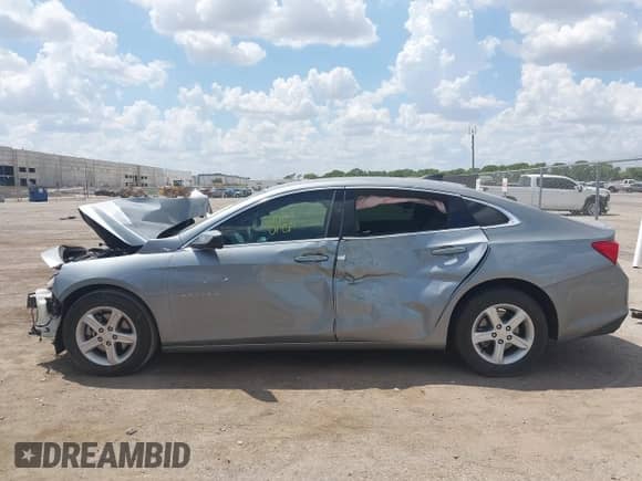 2024 Chevrolet Malibu LS z VIN 1G1ZB5ST2RF239056, wystawiony jako IAAI lot #43013014 z przebiegiem 49 815 mil mil oraz . Historia ofert i sprzedaży dostępna na DreamBid. Obrazek 15.
