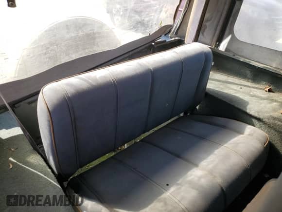 1992 Jeep Wrangler с VIN 2J4FY49S3NJ510167, выставлен на аукционе Copart как лот 68382925 с пробегом 148 156 миль миль и Чистый • Clean title. История ставок и продаж доступна на DreamBid. Изображение 10.