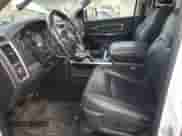 2015 Ram 1500 Laramie Limited z VIN 1C6RR7PT2FS540380, wystawiony jako Copart lot #53051145 z przebiegiem 162 072 mil mil oraz Szkoda całkowita • Salvage title. Historia ofert i sprzedaży dostępna na DreamBid. Obrazek 7.