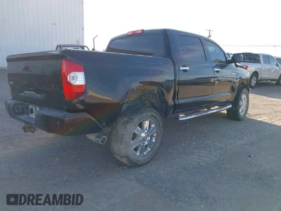2017 Toyota Tundra Platinum с VIN 5TFAY5F13HX640538, выставлен на аукционе IAAI как лот 42990915 с пробегом 145 304 миль миль и . История ставок и продаж доступна на DreamBid. Изображение 4.