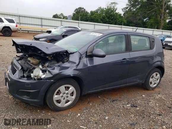 2013 Chevrolet Sonic LS с VIN 1G1JB6SH3D4213150, выставлен на аукционе Copart как лот 60751215 с пробегом 169 780 миль миль и Чистый • Clean title. История ставок и продаж доступна на DreamBid. Изображение 1.