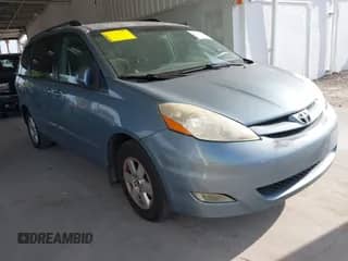 2007 Toyota Sienna XLE z VIN 5TDZK22C67S013959, wystawiony jako IAAI lot #43205502 z przebiegiem 275 909 mil mil oraz . Historia ofert i sprzedaży dostępna na DreamBid. Obrazek 1.