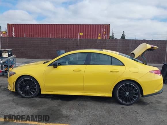 2020 Mercedes-Benz CLA 250 z VIN WDD5J4GB6LN022969, wystawiony jako IAAI lot #42831289 z przebiegiem 57 776 mil mil oraz . Historia ofert i sprzedaży dostępna na DreamBid. Obrazek 14.