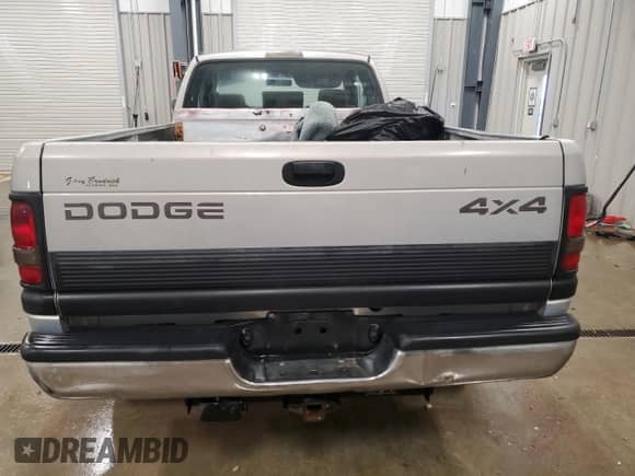 1997 Dodge 2500 с VIN 3B7KF23D8VG821271, выставлен на аукционе Copart как лот 41924725 с пробегом 137 707 миль миль и Чистый • Clean title. История ставок и продаж доступна на DreamBid. Изображение 6.