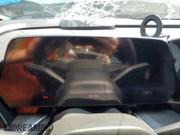 2025 Chevrolet Tahoe Z71 z VIN 1GNS6PRD9SR204663, wystawiony jako Copart lot #68784975 z przebiegiem 10 238 mil mil oraz Nie do naprawy • Non repairable. Historia ofert i sprzedaży dostępna na DreamBid. Obrazek 9.