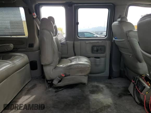2003 Chevrolet Express Cargo YF7 Upfitter with VIN 1GBFG15T631113727, listed as a Copart auction lot 67056625 with 284,321 mi miles and Salvage title. Bid and sale history available at DreamBid. Image 11.
