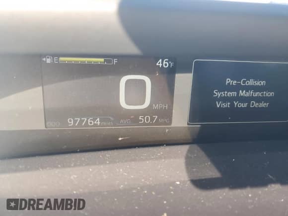 2017 Toyota Prius Two z VIN JTDKBRFU0H3566994, wystawiony jako Copart lot #86660725 z przebiegiem 97 764 mil mil oraz Czysty tytuł • Clean title. Historia ofert i sprzedaży dostępna na DreamBid. Obrazek 9.