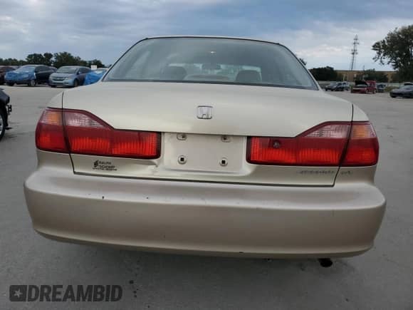 2000 Honda Accord with VIN JHMCG5564YC033420, listed as a Copart auction lot 75862984 with 178,685 mi miles and Salvage title. Bid and sale history available at DreamBid. Image 6.