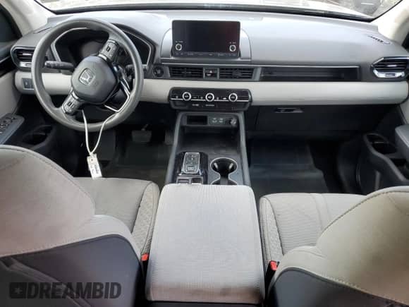 2023 Honda Pilot LX с VIN 5FNYG1H2XPB026627, выставлен на аукционе Copart как лот 65692785 с пробегом 133 278 миль миль и Списание • Salvage title. История ставок и продаж доступна на DreamBid. Изображение 8.