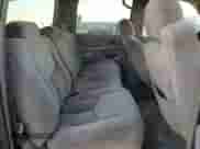 2004 Chevrolet Suburban LS z VIN 1GNEC16T14J166376, wystawiony jako Copart lot #79178174 z przebiegiem 141 700 mil mil oraz Szkoda całkowita • Salvage title. Historia ofert i sprzedaży dostępna na DreamBid. Obrazek 11.