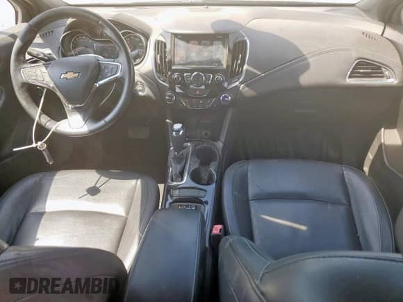 2018 Chevrolet Cruze Premier z VIN 1G1BF5SMXJ7227444, wystawiony jako Copart lot #70840385 z przebiegiem 169 481 mil mil oraz Szkoda całkowita • Salvage title. Historia ofert i sprzedaży dostępna na DreamBid. Obrazek 8.