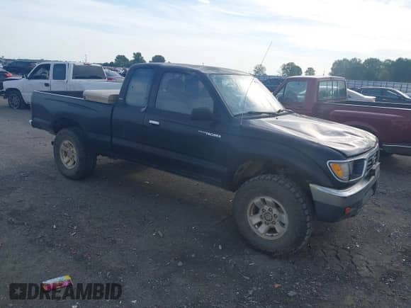 1997 Toyota Tacoma с VIN 4TAWN72N0VZ281132, выставлен на аукционе IAAI как лот 42177363 с пробегом 145 622 миль миль и . История ставок и продаж доступна на DreamBid. Изображение 1.