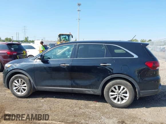2020 Kia Sorento LX with VIN 5XYPG4A33LG629650, listed as a IAAI auction lot 43142919 with 44,354 mi miles and . Bid and sale history available at DreamBid. Image 14.