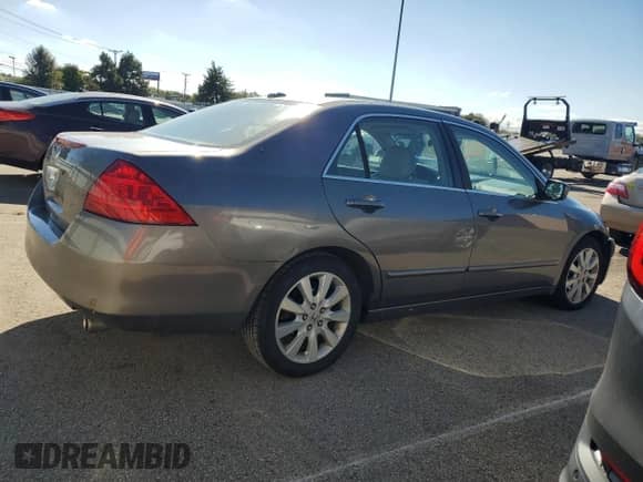 2007 Honda Accord EX-L with VIN 1HGCM66537A081220, listed as a Copart auction lot 82279205 with 178,852 mi miles and Salvage title. Bid and sale history available at DreamBid. Image 3.