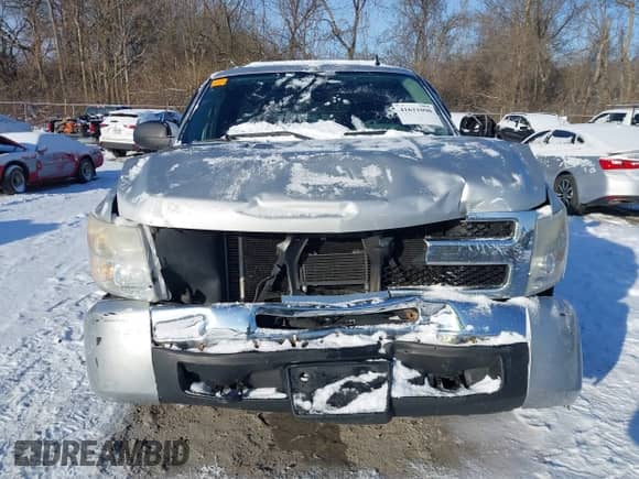 2010 Chevrolet Silverado 1500 LS с VIN 1GCSCREA8AZ275862, выставлен на аукционе IAAI как лот 41621090 с пробегом 280 598 миль миль и . История ставок и продаж доступна на DreamBid. Изображение 13.