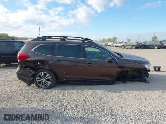 2019 Subaru Ascent Premium с VIN 4S4WMAHD7K3454528, выставлен на аукционе IAAI как лот 43360719 с пробегом 109 753 миль миль и . История ставок и продаж доступна на DreamBid. Изображение 14.