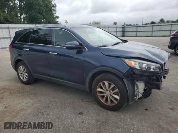 2018 Kia Sorento LX with VIN 5XYPG4A53JG358278, listed as a Copart auction lot 80149675 with 127,101 mi miles and Salvage title. Bid and sale history available at DreamBid. Image 4.
