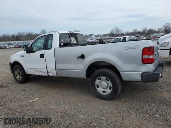 2007 Ford F-150 XL with VIN 1FTRF14WX7KD63477, listed as a Copart auction lot 50843665 with 117,667 mi miles and Clean title. Bid and sale history available at DreamBid. Image 2.