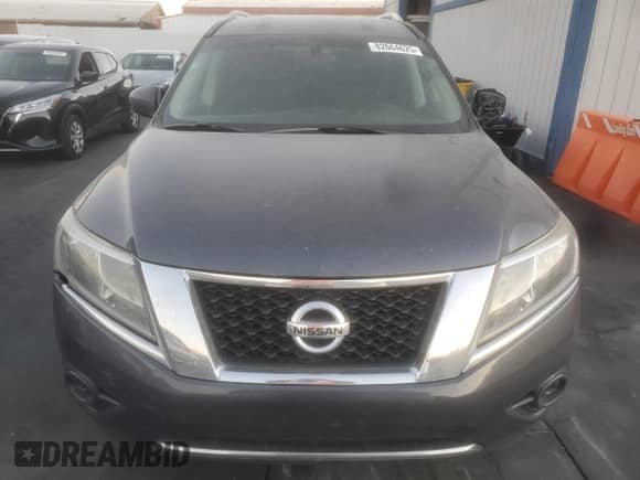2014 Nissan Pathfinder S with VIN 5N1AR2MNXEC671088, listed as a Copart auction lot 82664625 with 121,492 mi miles and Clean title. Bid and sale history available at DreamBid. Image 5.
