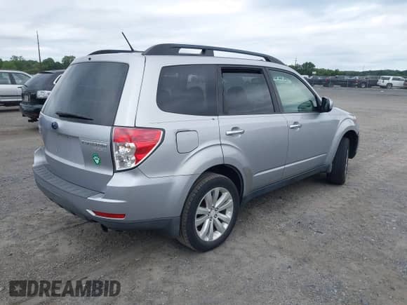 2012 Subaru Forester X Limited z VIN JF2SHAEC9CH425914, wystawiony jako IAAI lot #43027370 z przebiegiem 178 839 mil mil oraz . Historia ofert i sprzedaży dostępna na DreamBid. Obrazek 4.