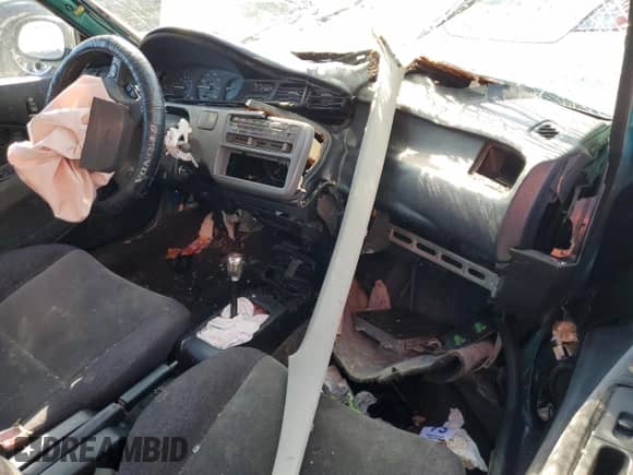 1993 Honda Civic z VIN 1HGEJ1256PL035119, wystawiony jako Copart lot #88800285 z przebiegiem Nie podano mil oraz Nie do naprawy • Non repairable. Historia ofert i sprzedaży dostępna na DreamBid. Obrazek 8.