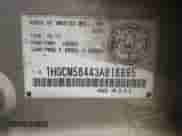 2003 Honda Accord LX z VIN 1HGCM56443A816895, wystawiony jako Copart lot #60211995 z przebiegiem 268 839 mil mil oraz Czysty tytuł • Clean title. Historia ofert i sprzedaży dostępna na DreamBid. Obrazek 12.