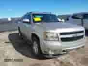 2007 Chevrolet Avalanche 3LT z VIN 3GNEC12047G179026, wystawiony jako IAAI lot #41225020 z przebiegiem 183 482 mil mil oraz . Historia ofert i sprzedaży dostępna na DreamBid. Obrazek 1.