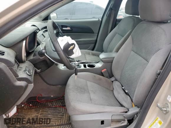 2015 Chevrolet Malibu LS z VIN 1G11B5SL5FF202866, wystawiony jako Copart lot #57571345 z przebiegiem 165 929 mil mil oraz Szkoda całkowita • Salvage title. Historia ofert i sprzedaży dostępna na DreamBid. Obrazek 7.