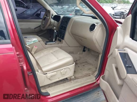 2007 Ford Explorer XLT с VIN 1FMEU73E67UB14545, выставлен на аукционе IAAI как лот 43031888 с пробегом 177 613 миль миль и . История ставок и продаж доступна на DreamBid. Изображение 5.