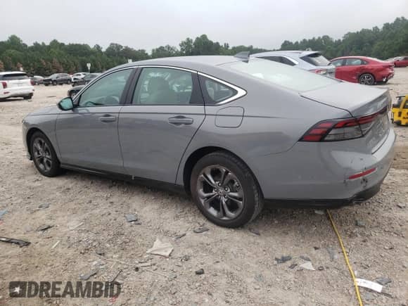2025 Honda Accord EX-L с VIN 1HGCY2F61SA054564, выставлен на аукционе Copart как лот 68737815 с пробегом 1 208 миль миль и Списание • Salvage title. История ставок и продаж доступна на DreamBid. Изображение 2.
